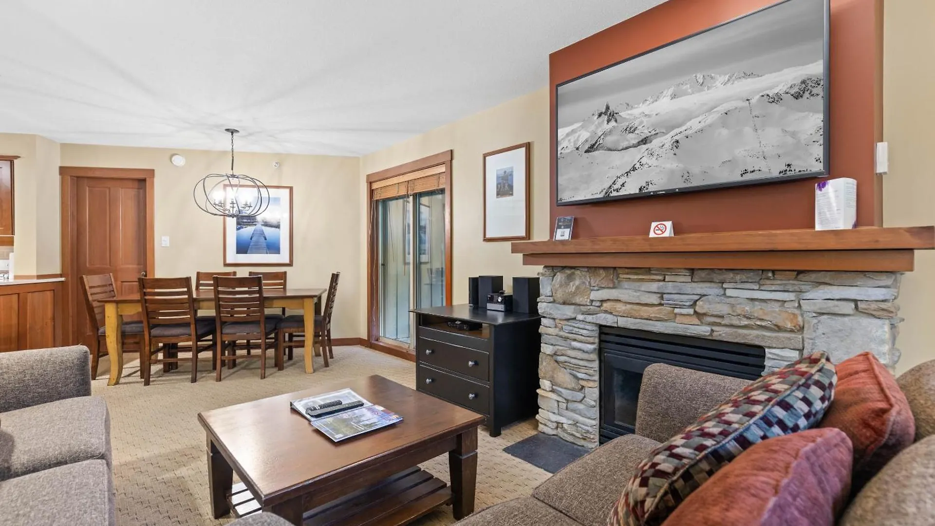 Horstman House By Whistler Premier Apartment