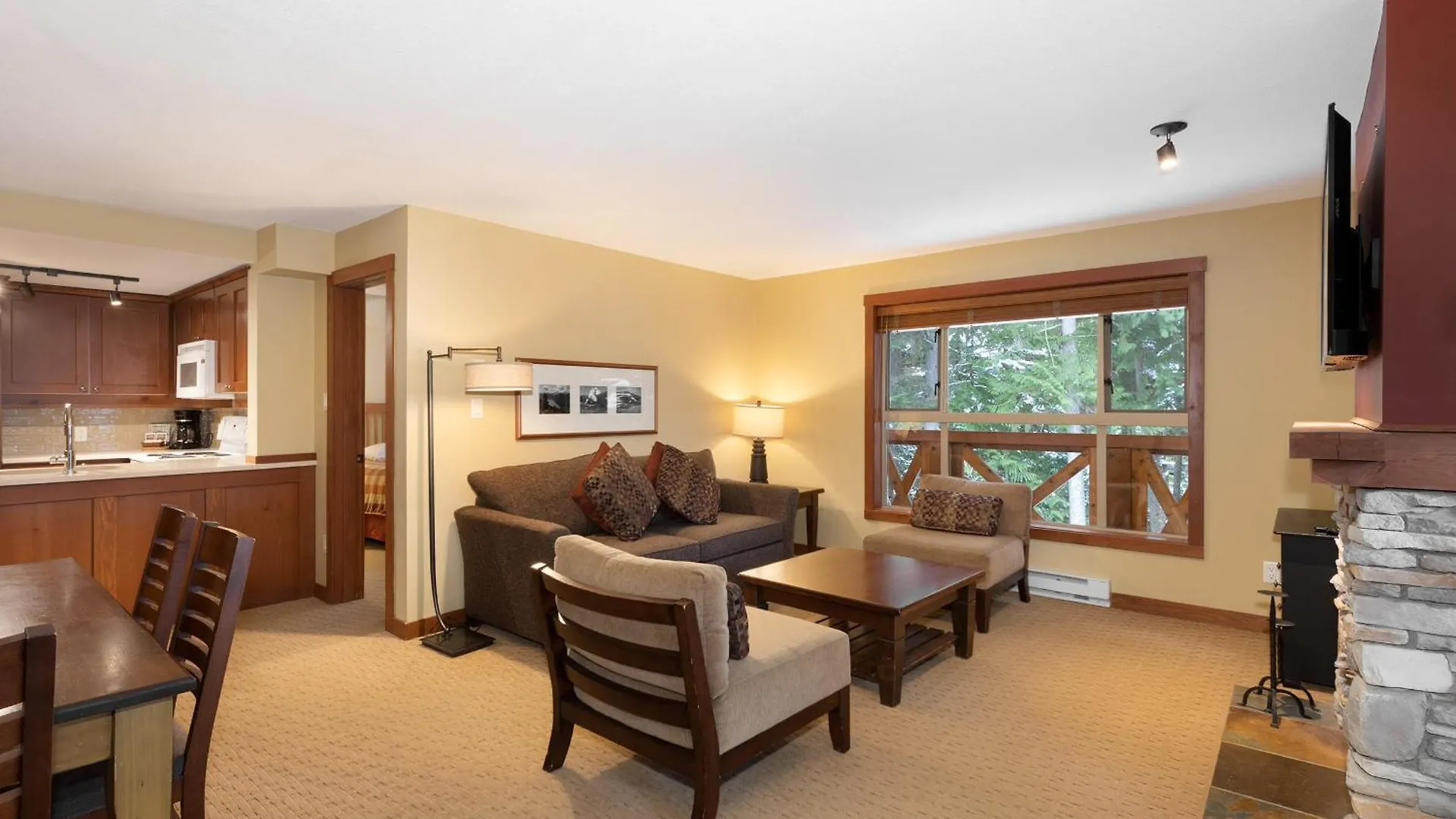 Horstman House By Whistler Premier Apartment
