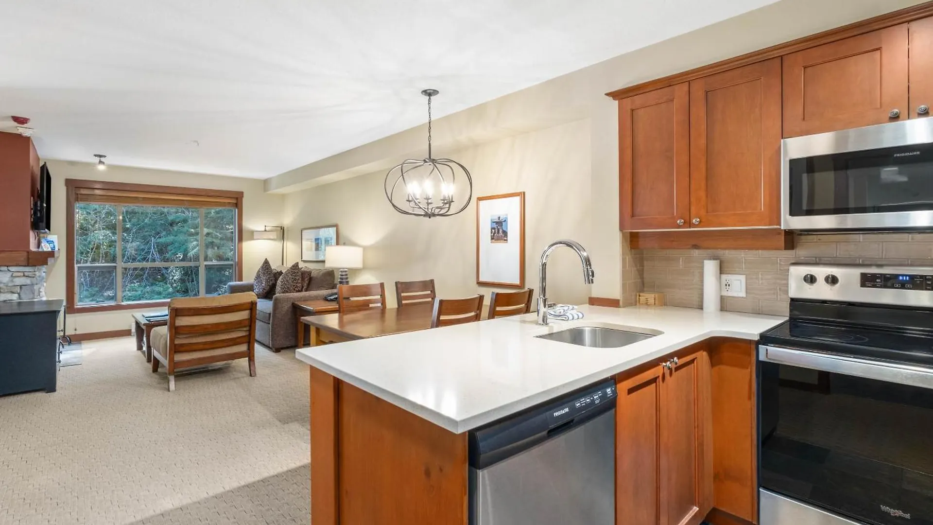 Horstman House By Whistler Premier Apartment