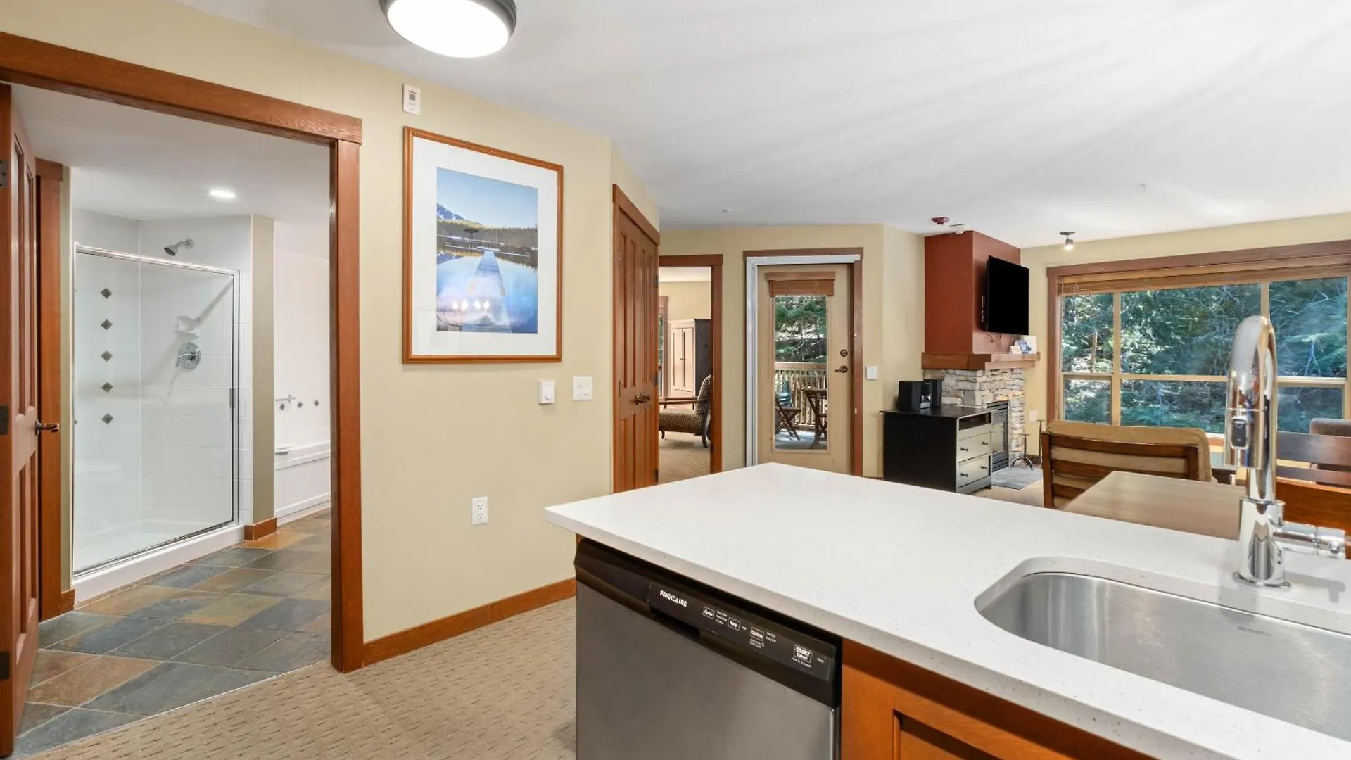 Horstman House By Whistler Premier Apartment