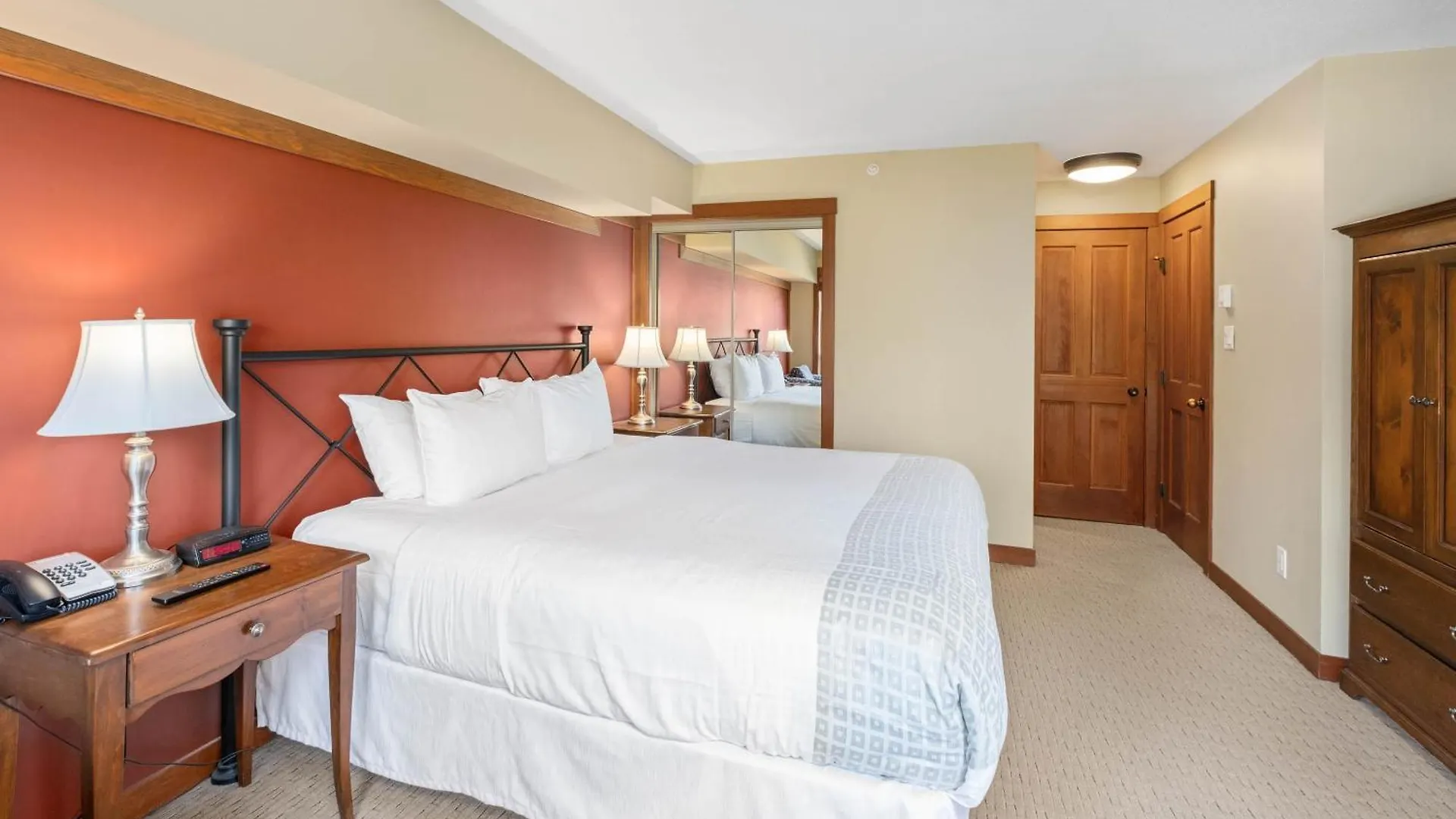 Horstman House By Whistler Premier Apartment Canada
