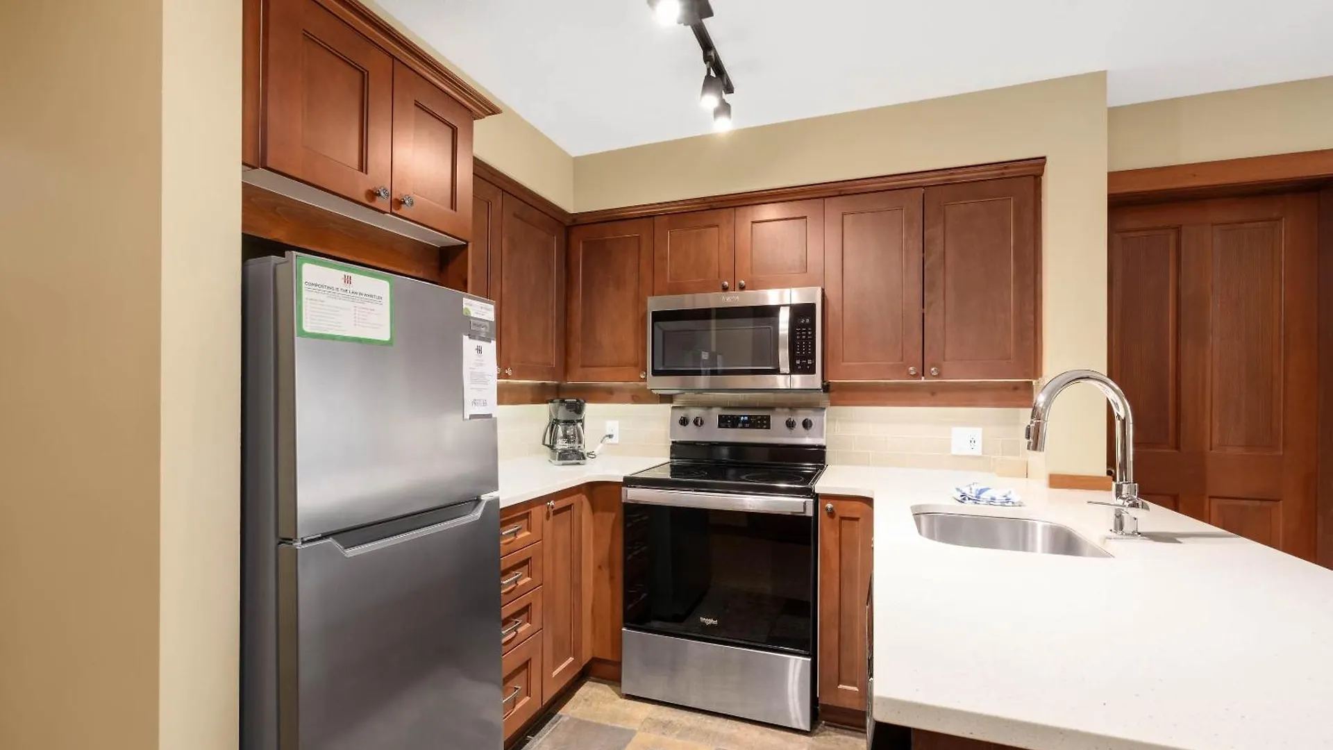 Horstman House By Whistler Premier Apartment