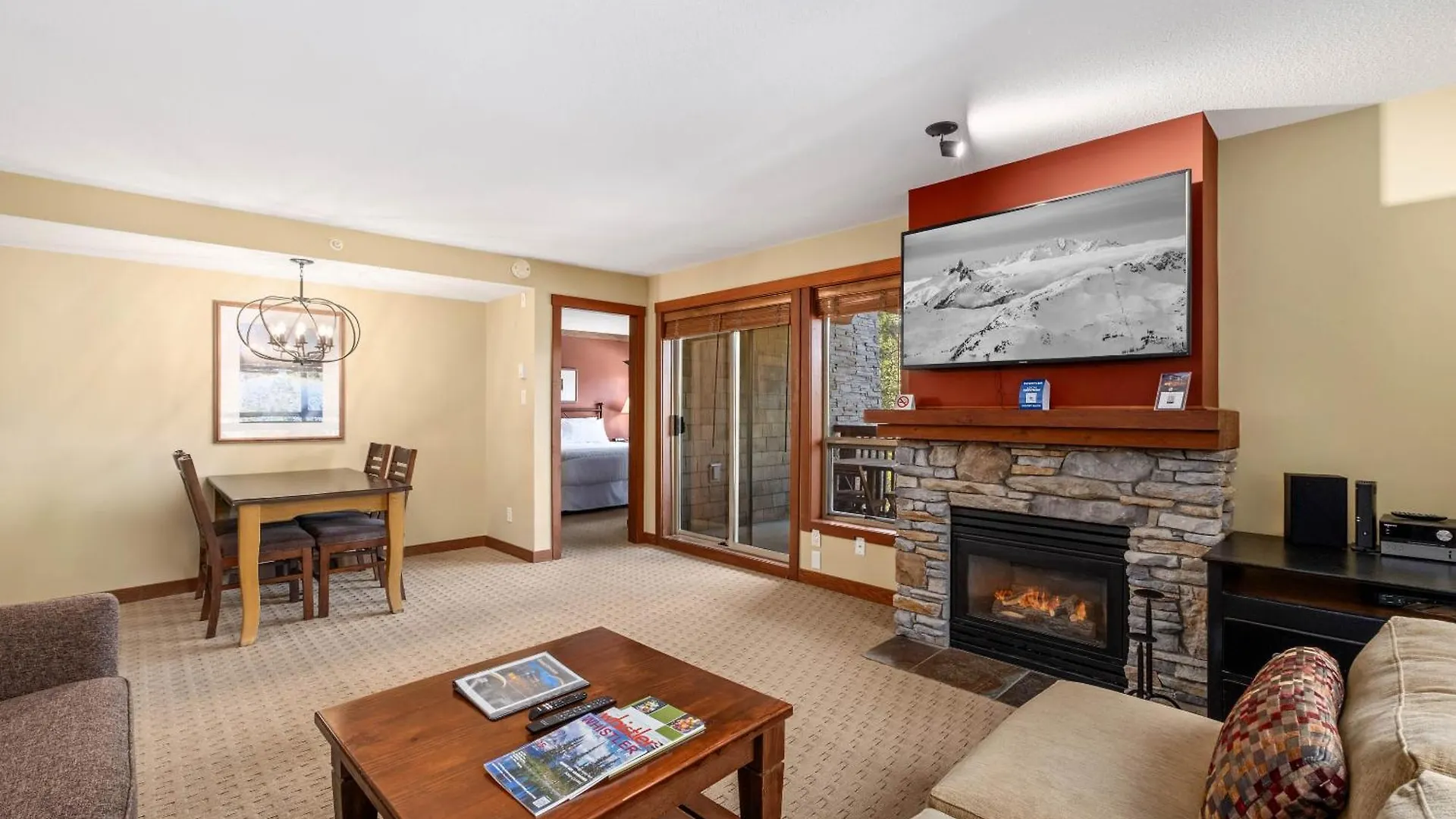 Horstman House By Whistler Premier Apartment Canada