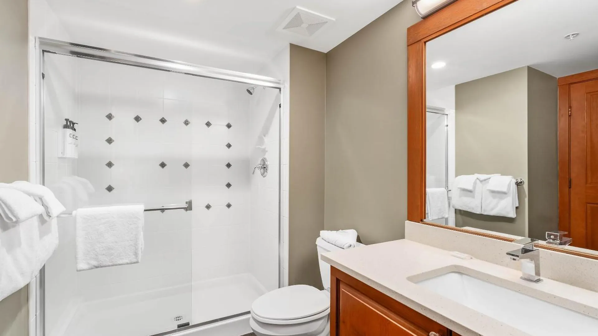 Horstman House By Whistler Premier Apartment