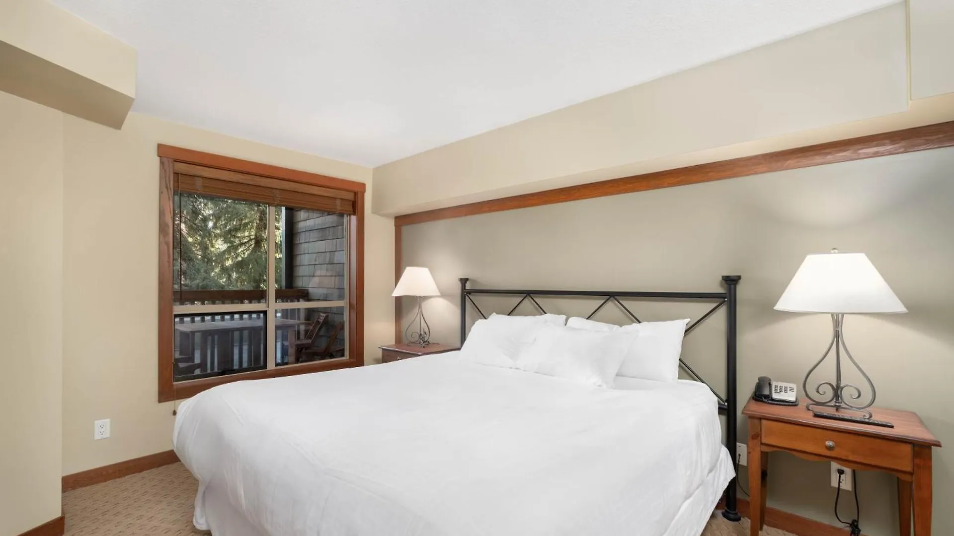 Horstman House By Whistler Premier Apartment
