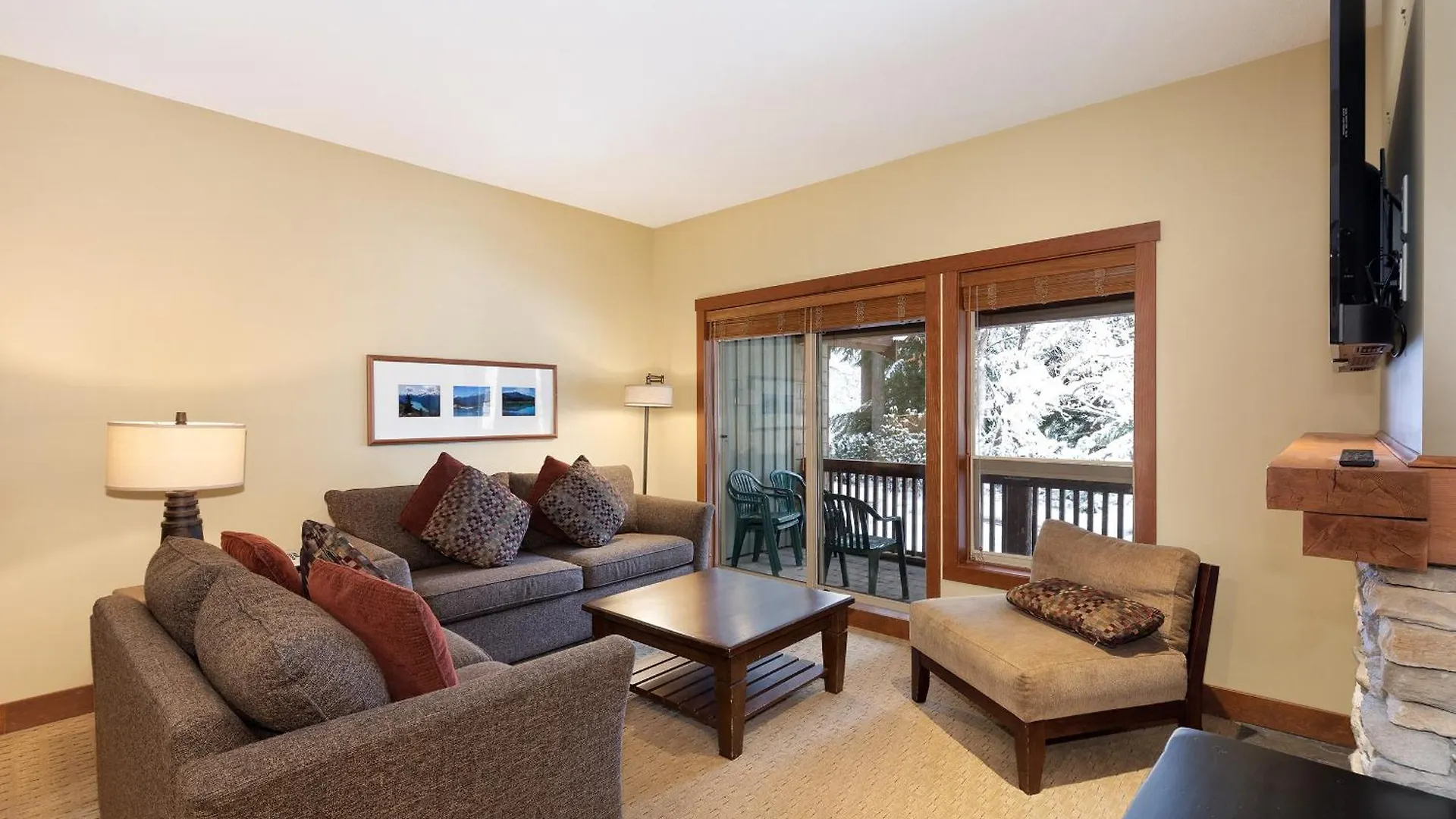 Horstman House By Whistler Premier Apartment Canada