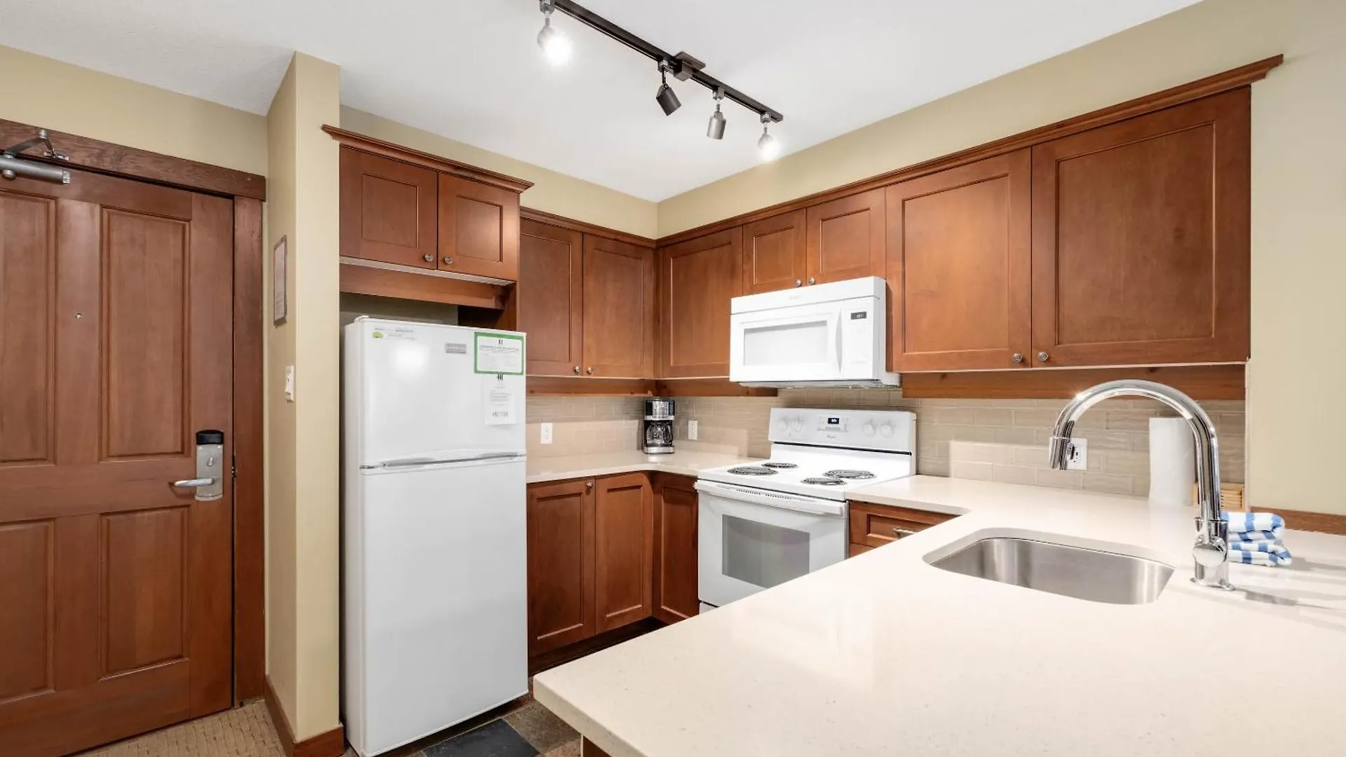 Horstman House By Whistler Premier Apartment